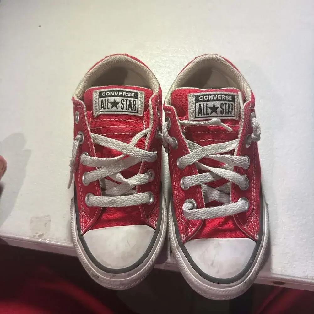 Converse All Star Toddler Low Top Red Canvas Sneakers Size 5